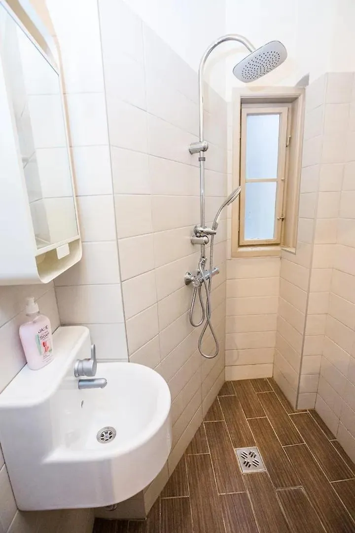 Big Flat In Heart Of Budapest With Ac Apartment