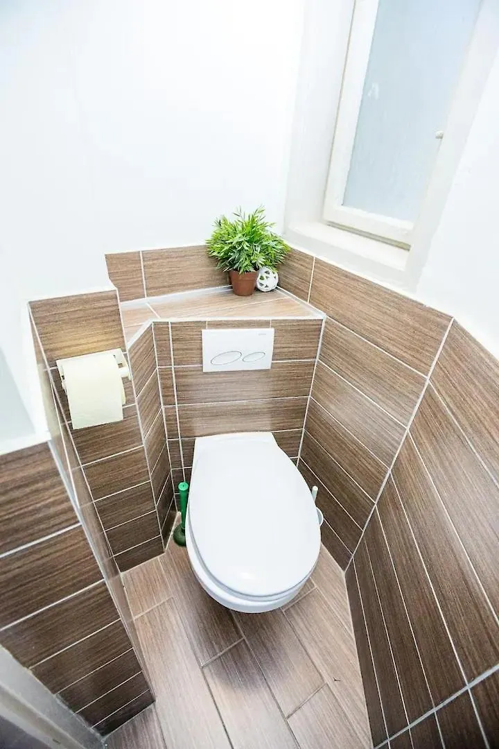 Big Flat In Heart Of Budapest With Ac Apartment
